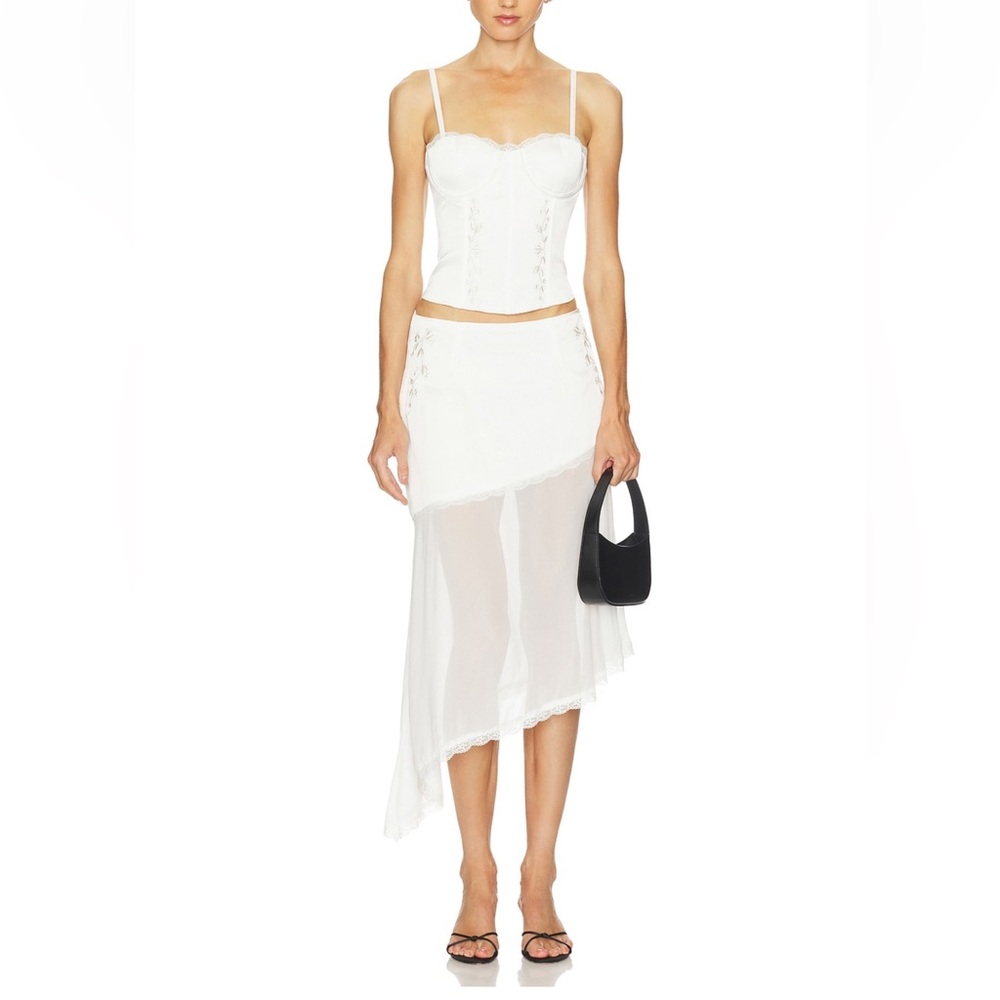 New - Emberly Midi Flounce Skirt in White